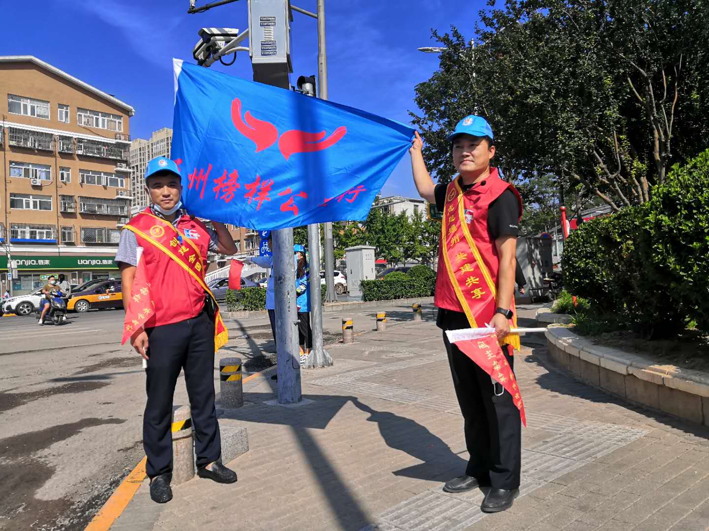 <strong>肥胖女人日B网站</strong>